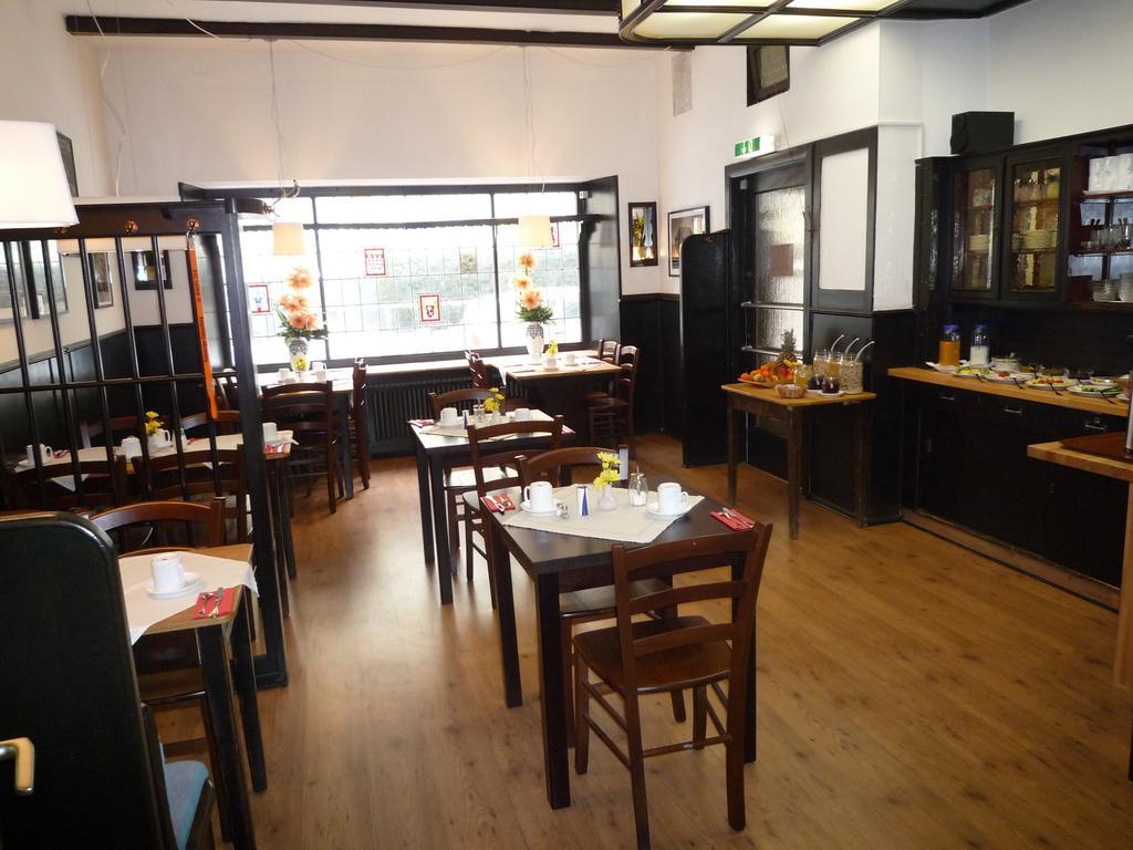 Gasthaus Hotel Brémai repülőtér Kültér fotó