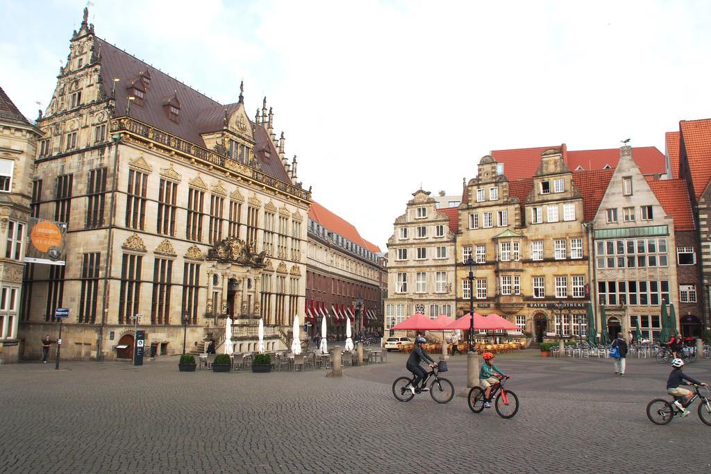 Gasthaus Hotel Brémai repülőtér Kültér fotó