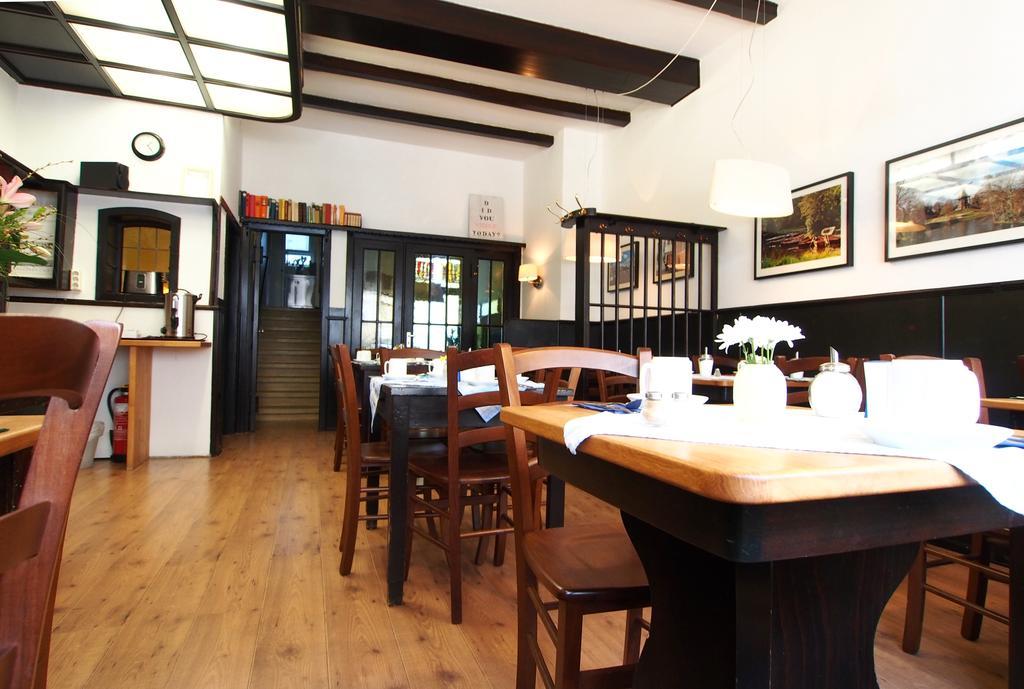 Gasthaus Hotel Brémai repülőtér Kültér fotó