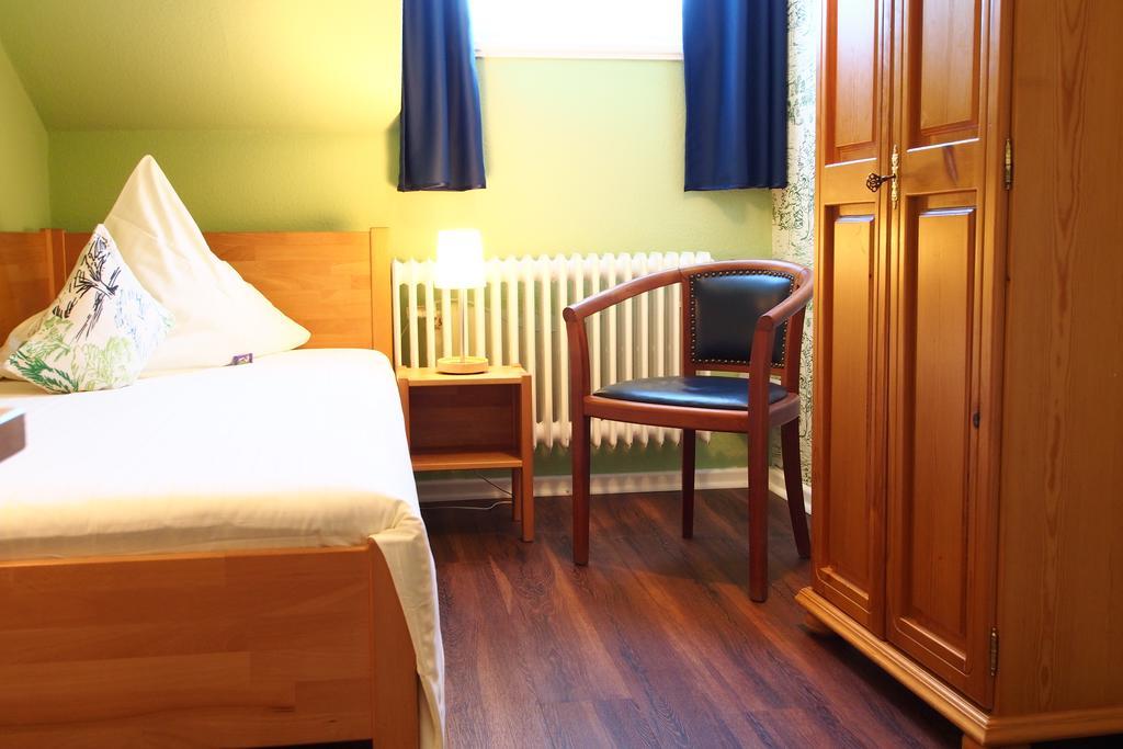 Gasthaus Hotel Brémai repülőtér Szoba fotó